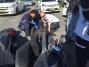  بالصور: اصابة سائق دراجة نارية بحادث طرق في يافا